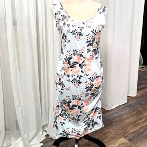 2/$30 Floral Sleeveless‎ Midi Sundress Size M Side Ruching Scoop Neck Bodycon